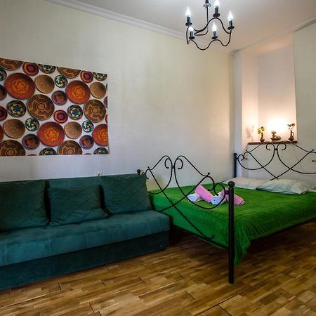 Downtown Apartment Near Sulfur Baths 트빌리시 외부 사진